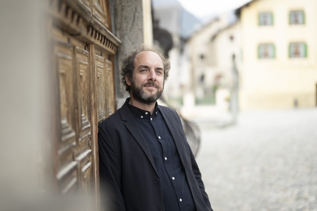 Chasper Curò Mani. Aufgenommen 7. Juni 2024 in Zuoz. Foto Mayk Wendt